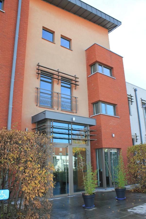 Mondo Hotel Tubize Esterno foto
